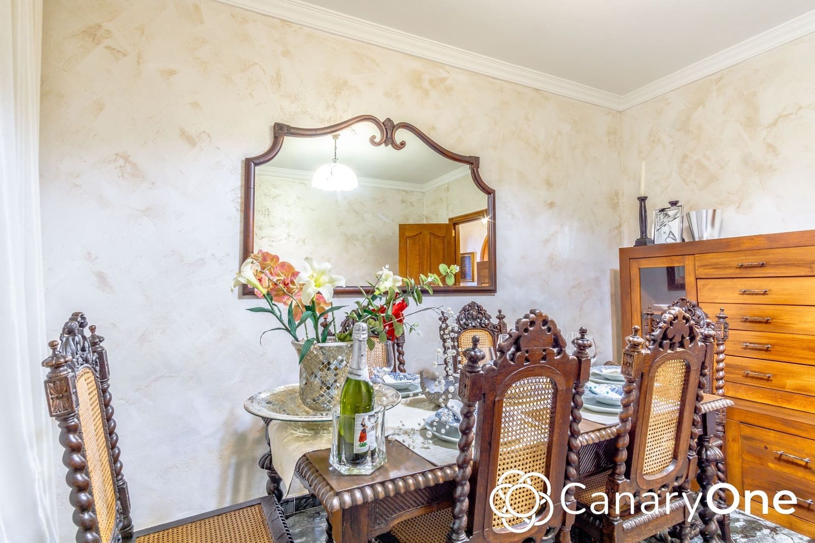 Chalet de 8 habitaciones en Los Silos en venta con garaje - 525.000 € (Ref: 8765743)
