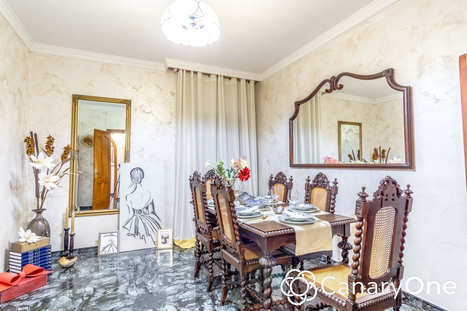 Chalet de 8 habitaciones en Los Silos en venta con garaje - 525.000 € (Ref: 8765743)