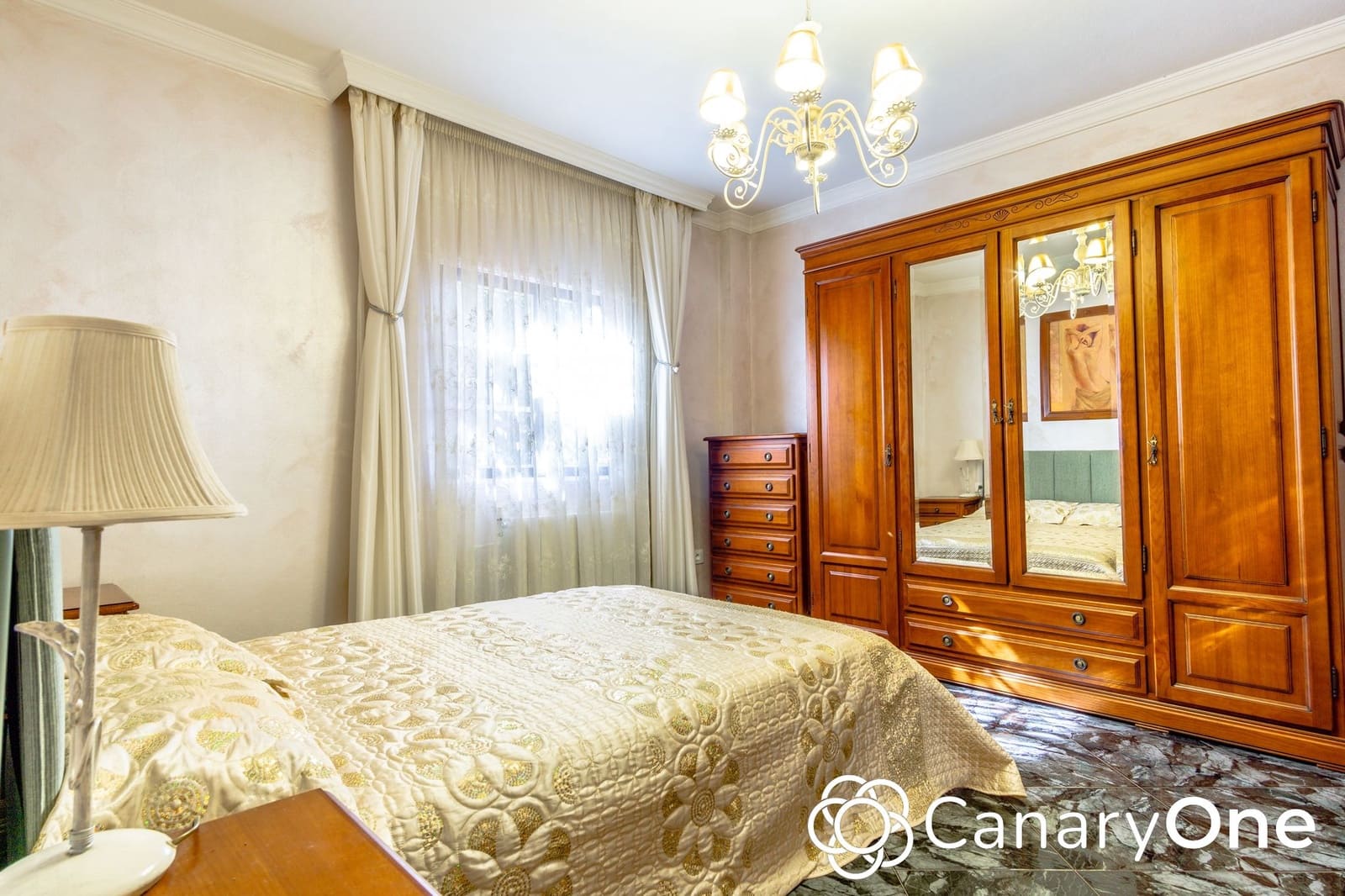 Chalet de 8 habitaciones en Los Silos en venta con garaje - 525.000 € (Ref: 8765743)