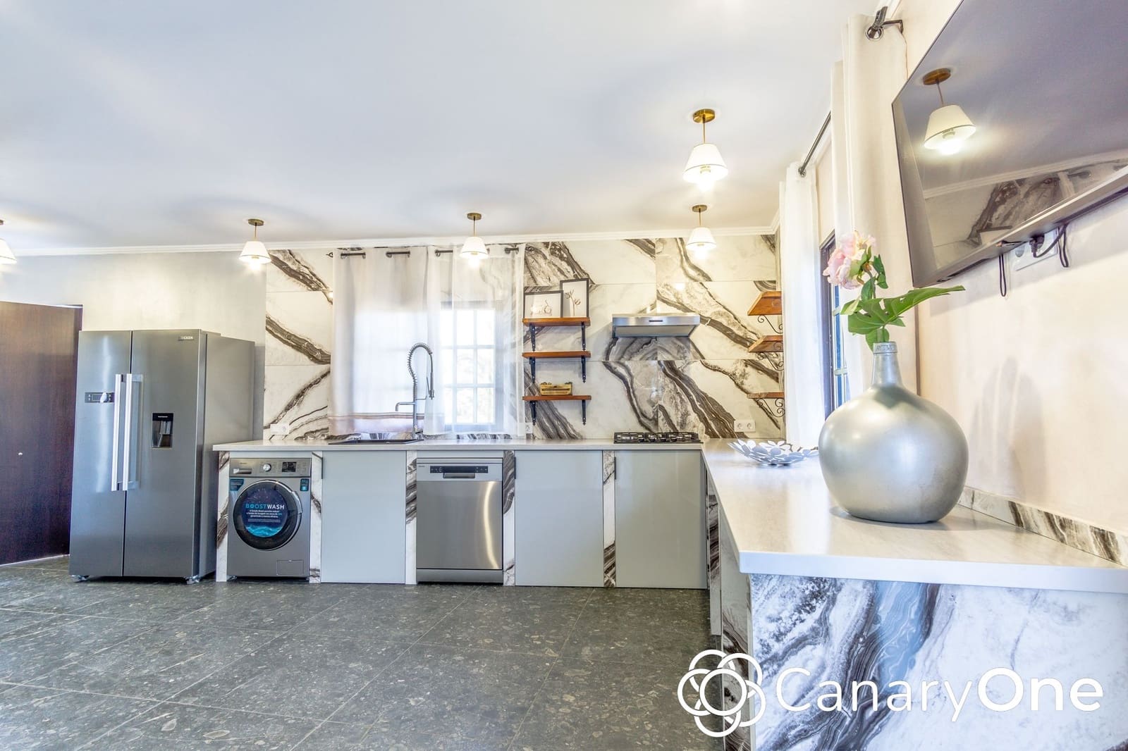 Chalet de 8 habitaciones en Los Silos en venta con garaje - 525.000 € (Ref: 8765743)