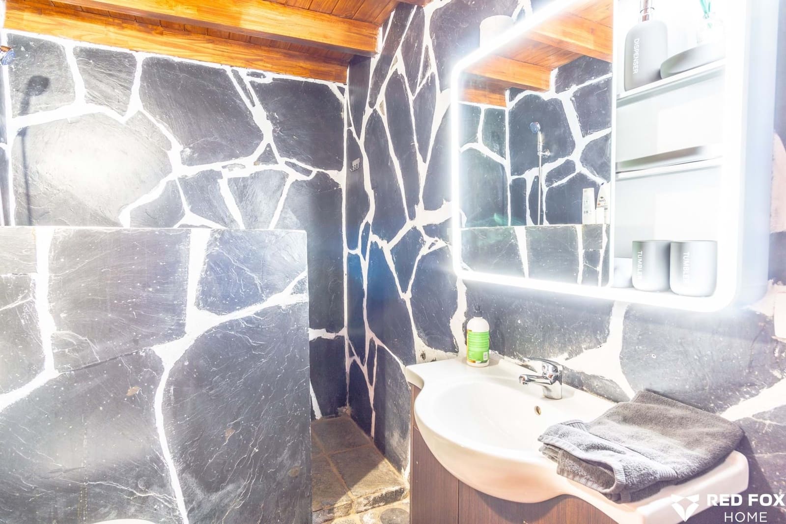 2 soveværelse Villa til salg i La Matanza de Acentejo med garage - € 1.260.000 (Ref: 8903184)