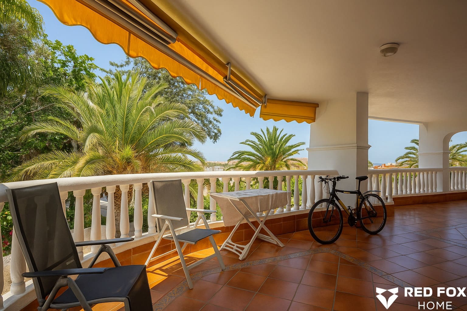 2 soverom Leilighet til salgs i Puerto de la Cruz med garasje - € 575 000 (Ref: 9143792)