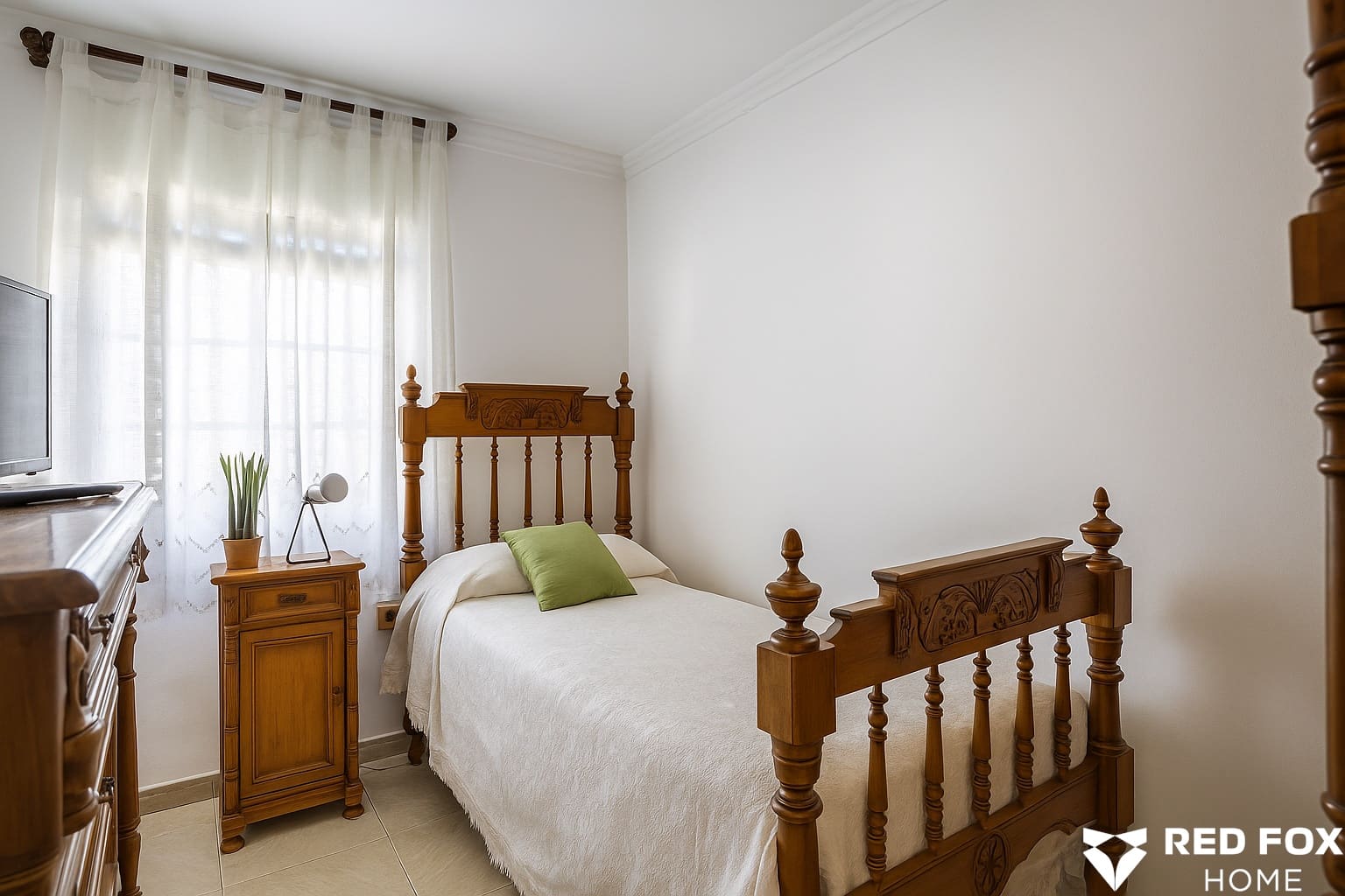 4 slaapkamer Huis te koop in San Juan de la Rambla met garage - € 255.000 (Ref: 9297460)