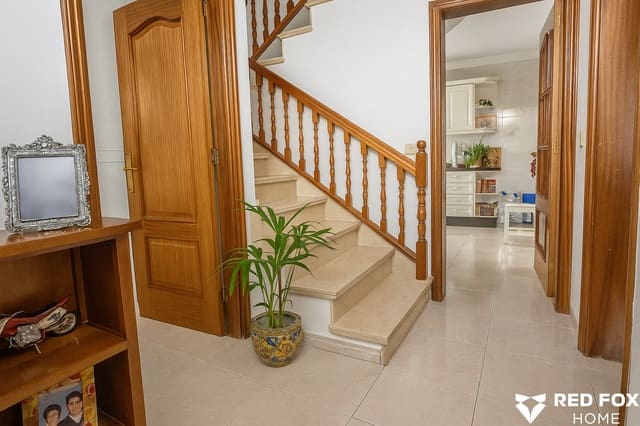 4 slaapkamer Huis te koop in San Juan de la Rambla met garage - € 255.000 (Ref: 9297460)