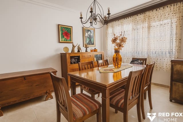 4 slaapkamer Huis te koop in San Juan de la Rambla met garage - € 255.000 (Ref: 9297460)