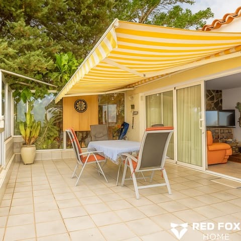 2 bedroom Villa for sale in La Matanza de Acentejo with pool garage - € 545,000 (Ref: 9464934)