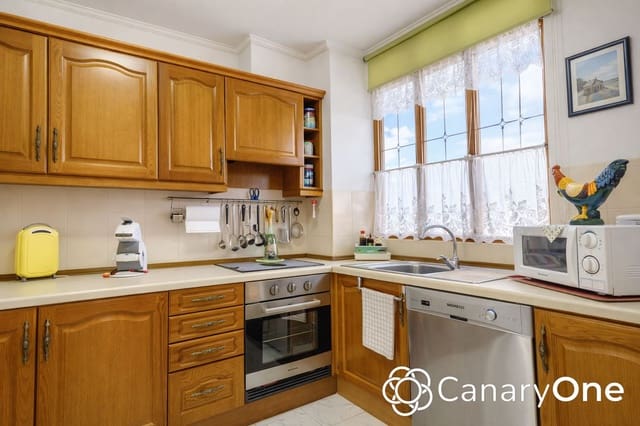 2 soverom Leilighet til salgs i Puerto de la Cruz med svømmebasseng garasje - € 299 000 (Ref: 9569999)