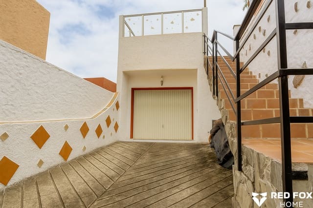 4 Zimmer Villa zu verkaufen in La Matanza de Acentejo mit Pool Garage - 579.000 € (Ref: 9669259)