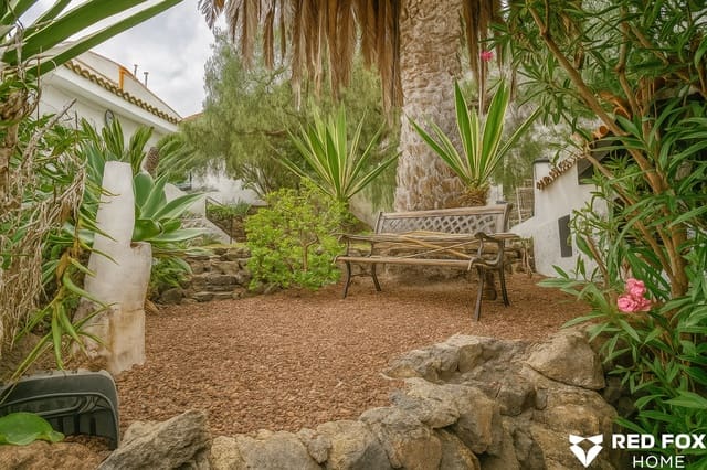 4 Zimmer Villa zu verkaufen in La Matanza de Acentejo mit Pool Garage - 579.000 € (Ref: 9669259)