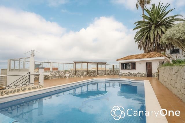 Chalet de 4 habitaciones en La Matanza de Acentejo en venta con piscina garaje - 579.000 € (Ref: 9669259)