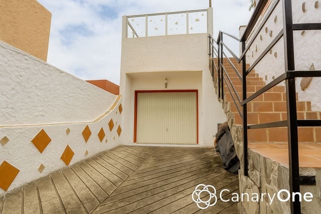 Chalet de 4 habitaciones en La Matanza de Acentejo en venta con piscina garaje - 579.000 € (Ref: 9669259)