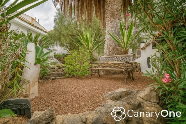 Chalet de 4 habitaciones en La Matanza de Acentejo en venta con piscina garaje - 579.000 € (Ref: 9669259)