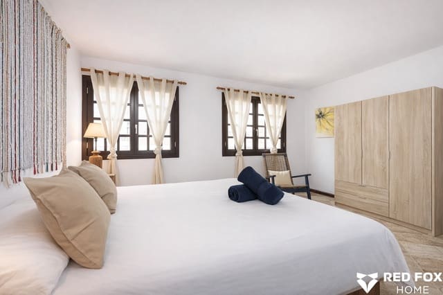 Apartamento de 2 habitaciones en Puerto de la Cruz en alquiler - 1.300 € (Ref: 9730858)