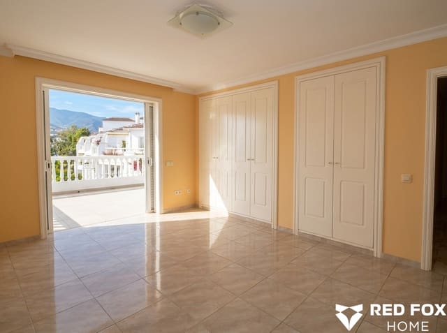 Appartement de 2 chambres à louer à Puerto de la Cruz avec piscine garage - 1 600 € (Ref: 9882481)
