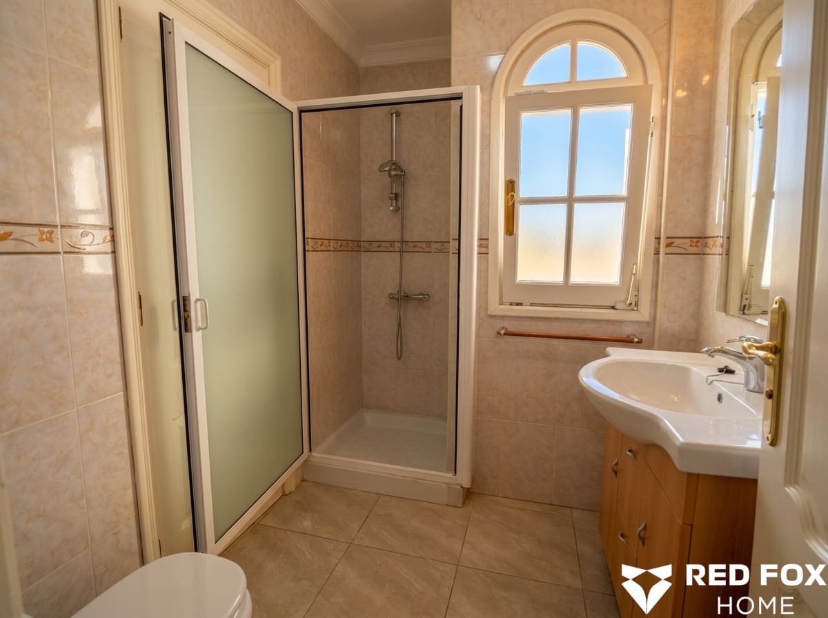Appartement de 2 chambres à louer à Puerto de la Cruz avec piscine garage - 1 600 € (Ref: 9882481)
