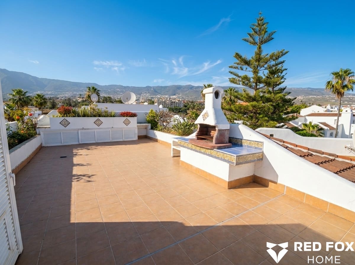 Appartement de 2 chambres à louer à Puerto de la Cruz avec piscine garage - 1 600 € (Ref: 9882481)