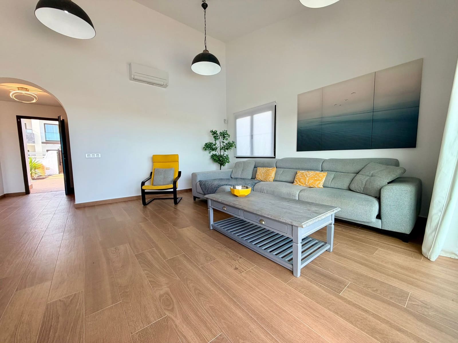 3 bedroom Villa for sale in Caleta de Fuste with pool - € 575,000 (Ref: 10048027)