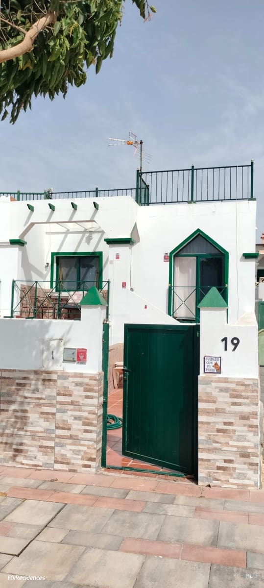 4 chambre Appartement à vendre à Caleta de Fuste - 298 000 € (Ref: 10100736)