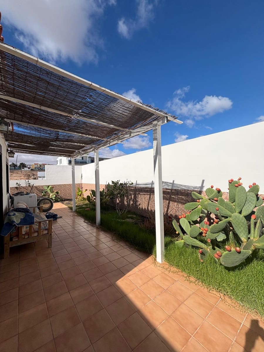 3 camera da letto Villa in vendita in Costa de Antigua con garage - 285.000 € (Rif: 8691973)