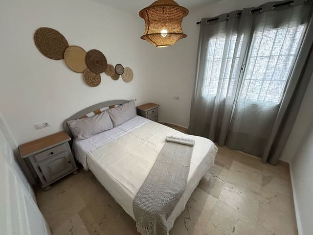 3 slaapkamer Appartement te koop in Antigua met zwembad - € 229.000 (Ref: 8842043)