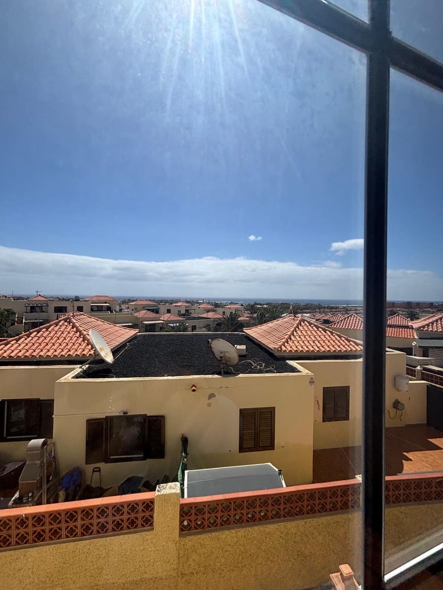 3 camera da letto Casa in vendita in Caleta de Fuste con piscina - 249.000 € (Rif: 8940748)