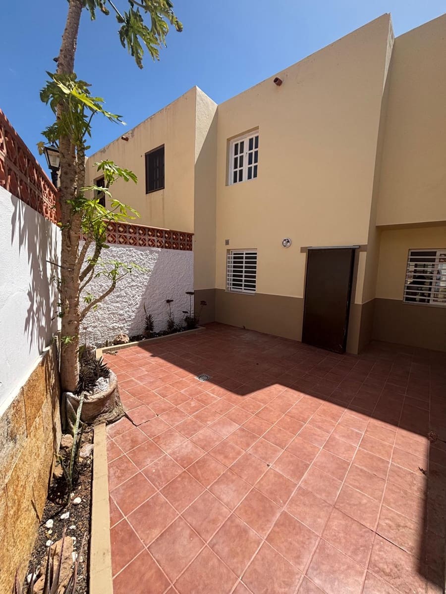 3 camera da letto Casa in vendita in Caleta de Fuste con piscina - 249.000 € (Rif: 8940748)