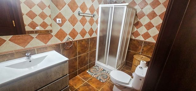 3 slaapkamer Villa te koop in Antigua met zwembad - € 450.000 (Ref: 8960552)