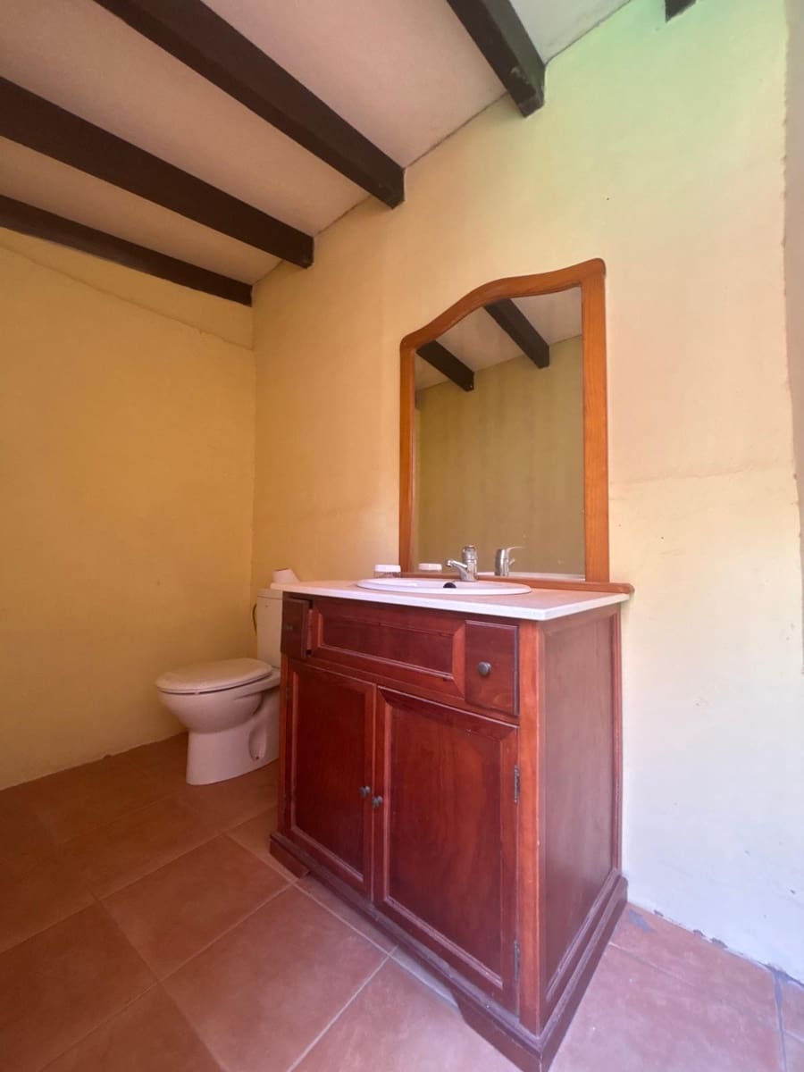 3 soverom Villa til salgs i Antigua med svømmebasseng - € 450 000 (Ref: 8960552)