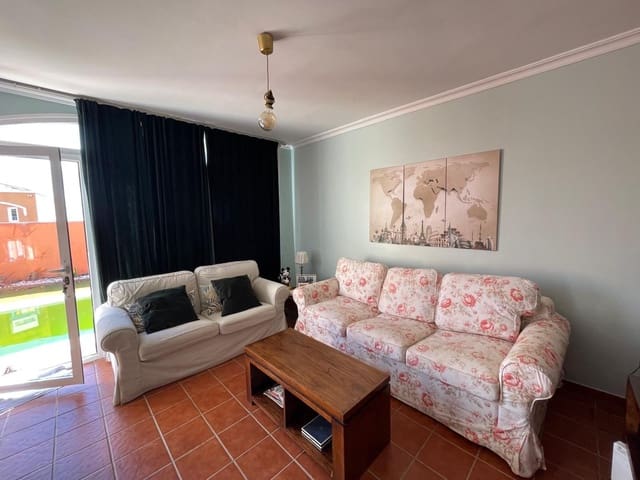 3 slaapkamer Huis te koop in Puerto del Rosario met zwembad - € 345.000 (Ref: 8987175)