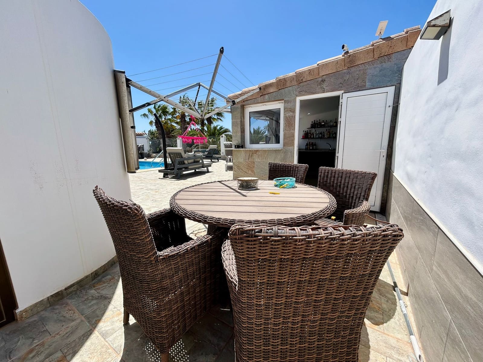 3 quarto Moradia para venda em Caleta de Fuste com piscina - 650 000 € (Ref: 9012994)