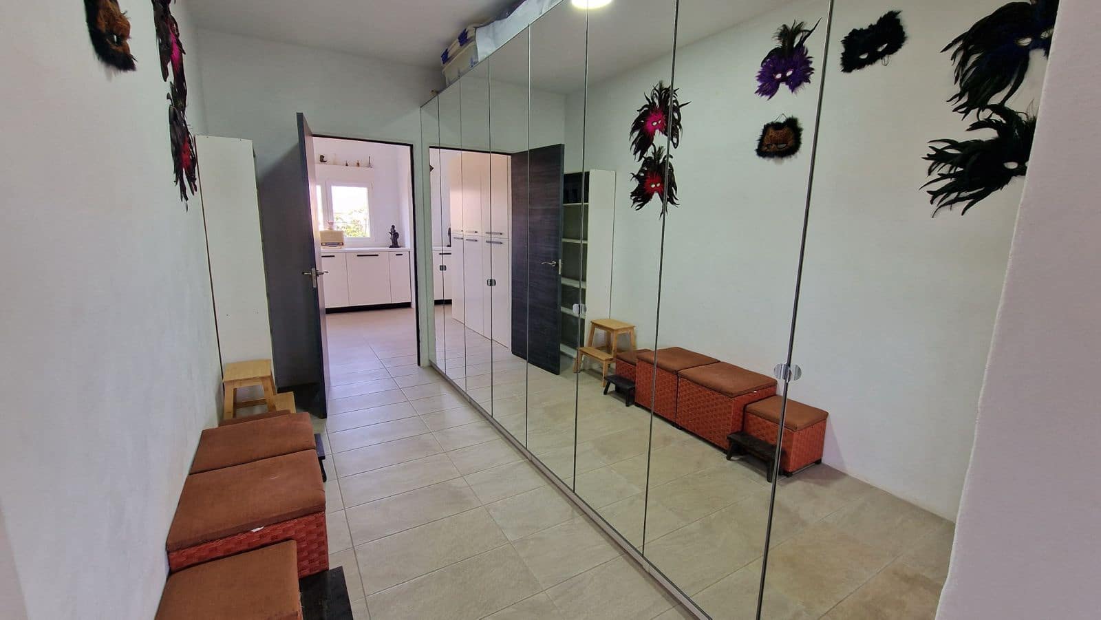 2 soveværelse Villa til salg i Antigua med swimmingpool garage - € 439.000 (Ref: 9107993)