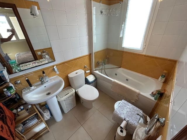 3 bedroom Villa for sale in Antigua - € 335,000 (Ref: 9193005)