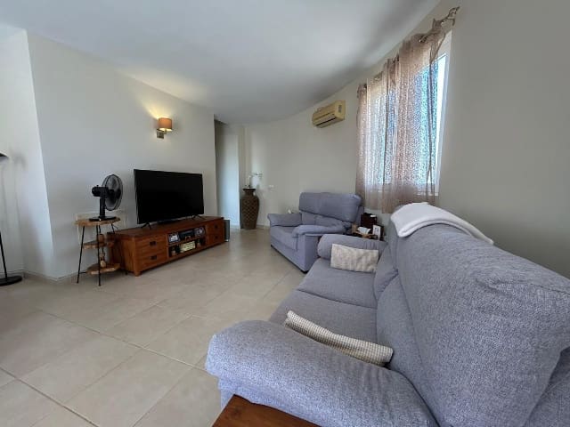 3 bedroom Villa for sale in Antigua - € 335,000 (Ref: 9193005)