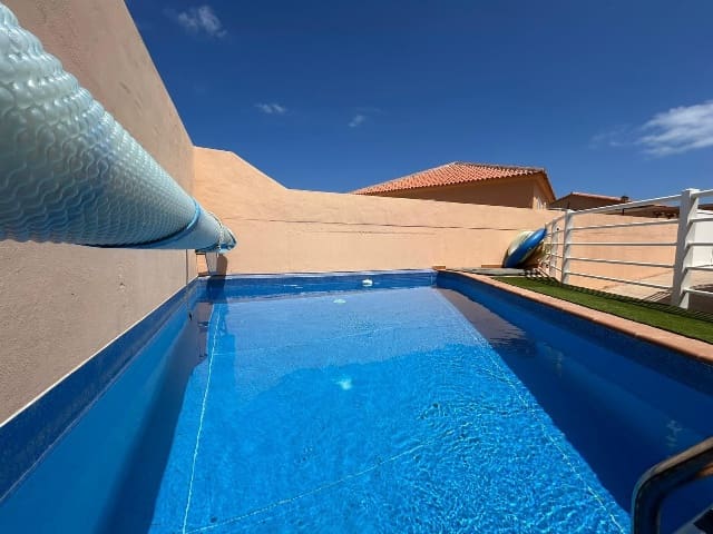 3 bedroom Villa for sale in Antigua - € 335,000 (Ref: 9193005)