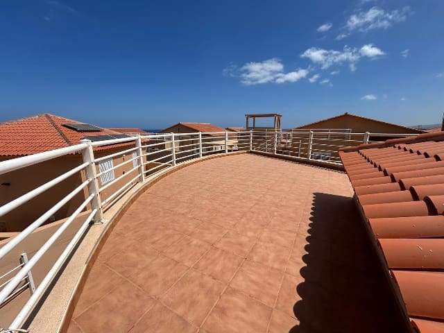 3 bedroom Villa for sale in Antigua - € 335,000 (Ref: 9193005)