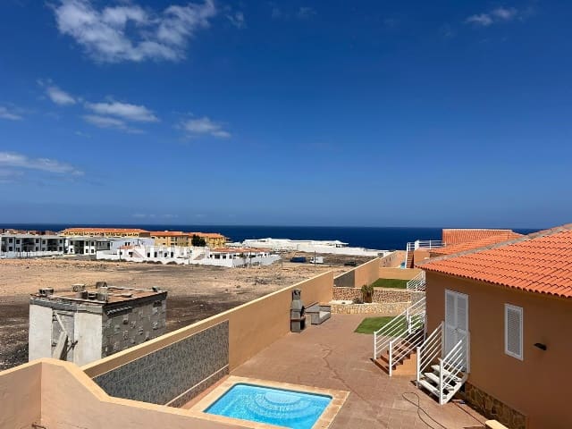 3 bedroom Villa for sale in Antigua - € 335,000 (Ref: 9193005)