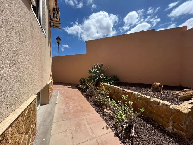 3 bedroom Villa for sale in Antigua - € 335,000 (Ref: 9193005)