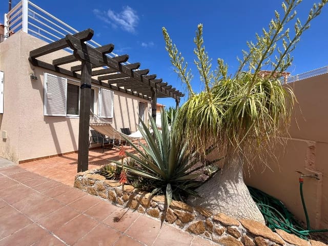 3 bedroom Villa for sale in Antigua - € 335,000 (Ref: 9193005)