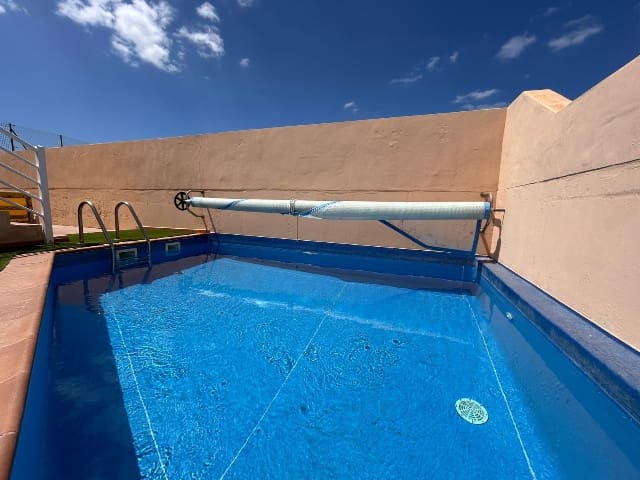 3 bedroom Villa for sale in Antigua - € 335,000 (Ref: 9193005)