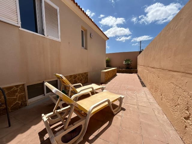 3 bedroom Villa for sale in Antigua - € 335,000 (Ref: 9193005)