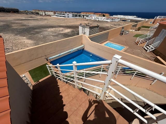 3 bedroom Villa for sale in Antigua - € 335,000 (Ref: 9193005)