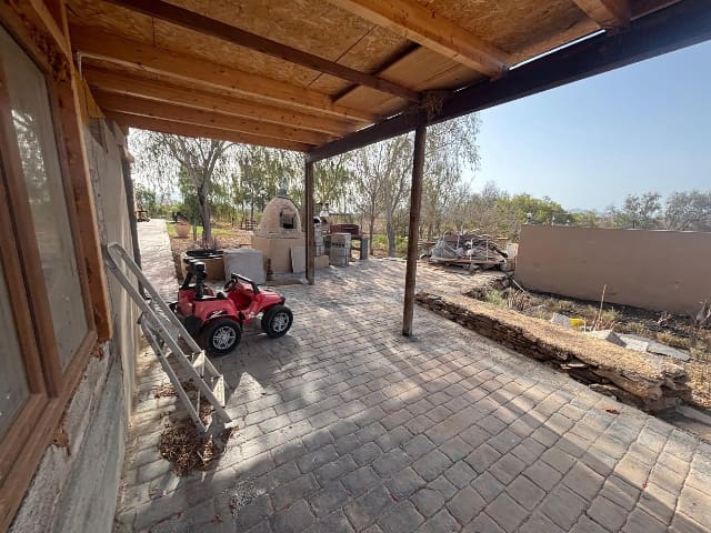 4 bedroom Villa for sale in Antigua with pool - € 320,000 (Ref: 9193070)