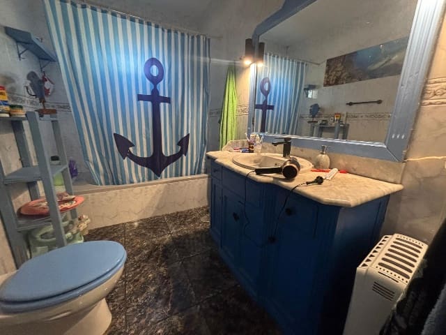 4 bedroom Villa for sale in Antigua with pool - € 320,000 (Ref: 9193070)