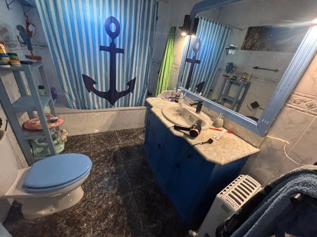 4 bedroom Villa for sale in Antigua with pool - € 320,000 (Ref: 9193070)