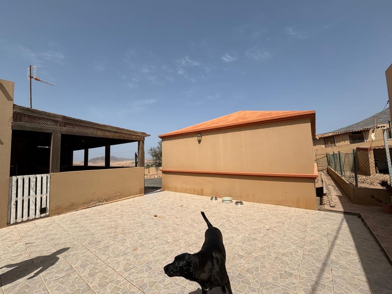 5 bedroom Villa for sale in La Oliva with garage - € 455,000 (Ref: 9196916)