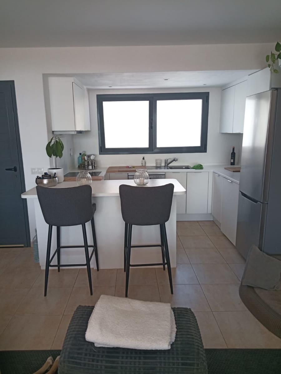 3 soveværelse Byhus til salg i Caleta de Fuste med swimmingpool garage - € 270.000 (Ref: 9336901)