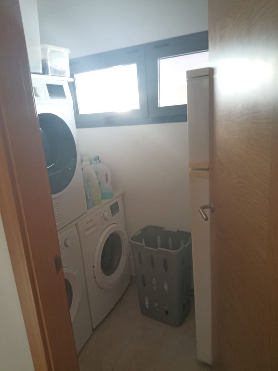 3 soveværelse Byhus til salg i Caleta de Fuste med swimmingpool garage - € 270.000 (Ref: 9336901)