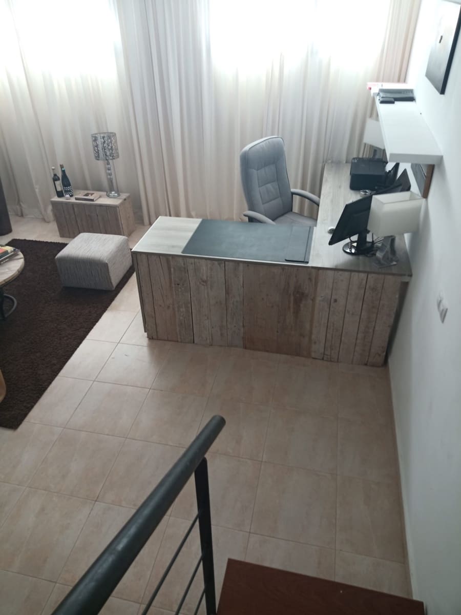 3 soveværelse Byhus til salg i Caleta de Fuste med swimmingpool garage - € 270.000 (Ref: 9336901)