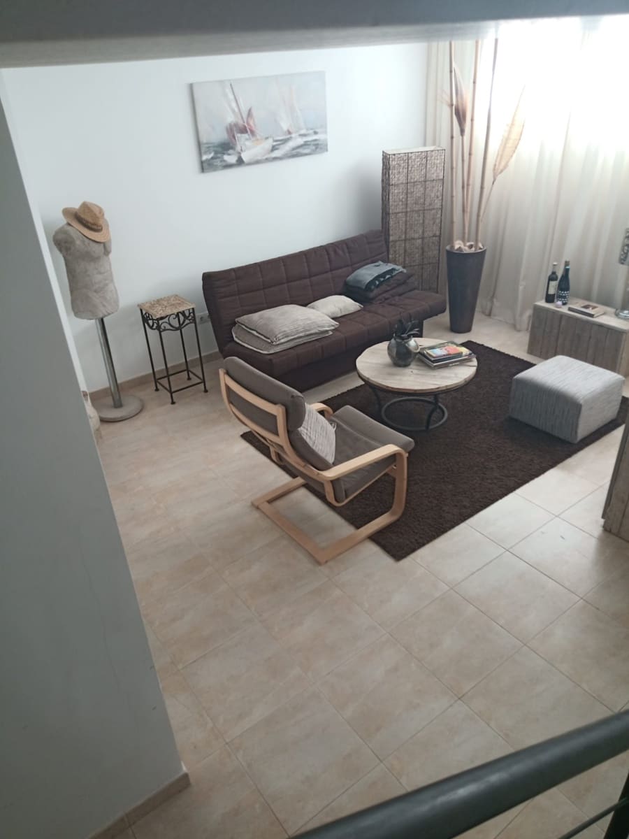 3 soveværelse Byhus til salg i Caleta de Fuste med swimmingpool garage - € 270.000 (Ref: 9336901)