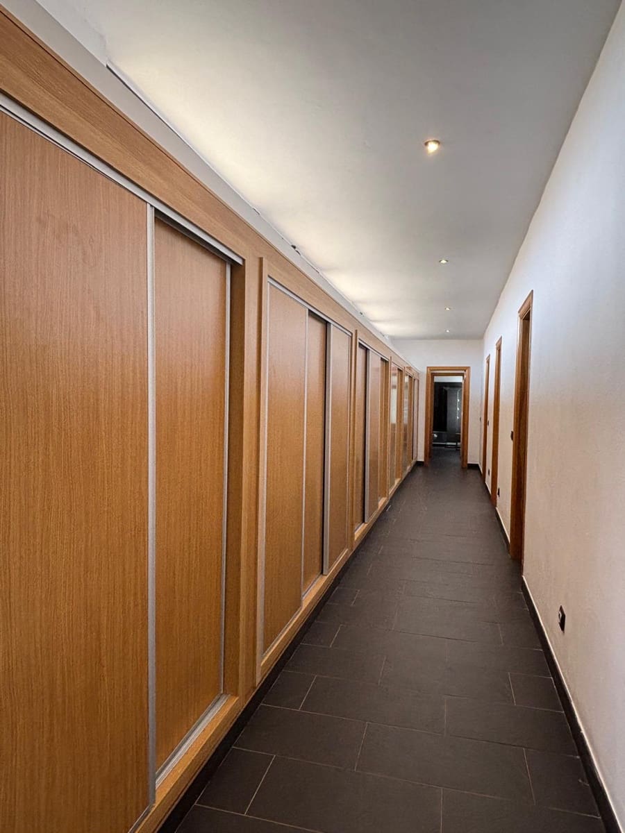 5 chambre Villa/Maison à vendre à El Time avec piscine garage - 710 000 € (Ref: 9401619)